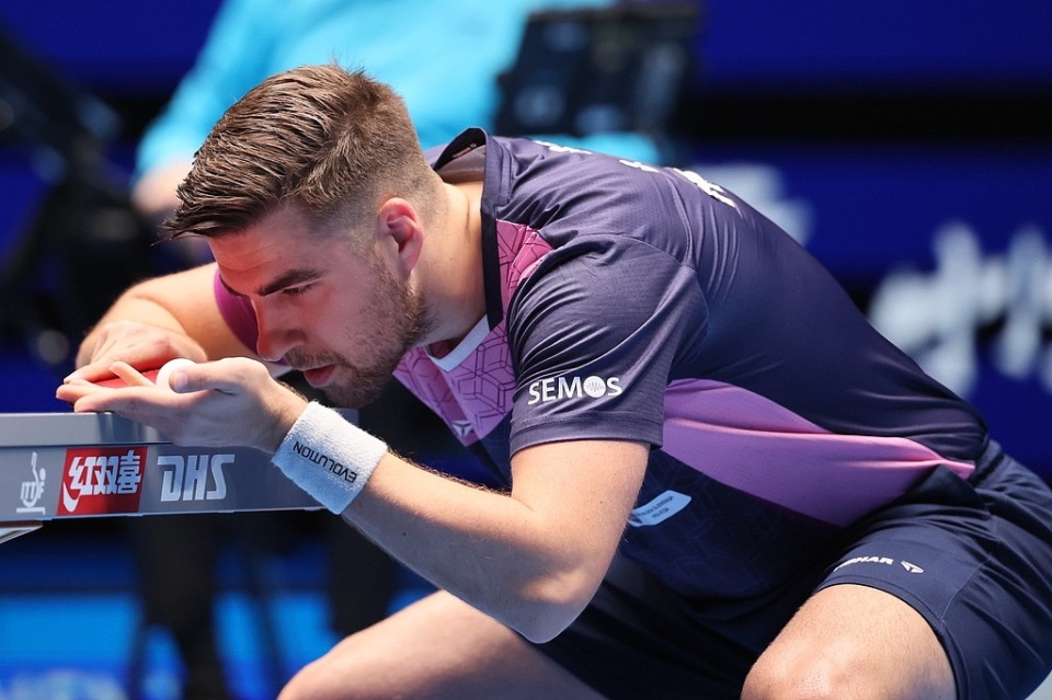 赛场上屡创 赛场上屡创